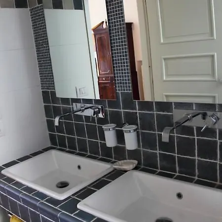 Re Piano Apartmán