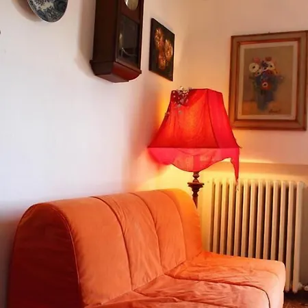 Lägenhet Re Piano *