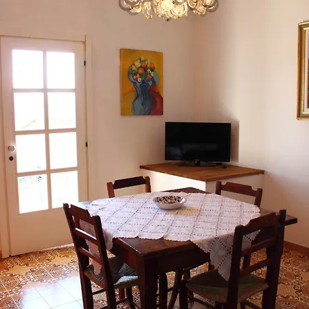 Re Piano Lägenhet *