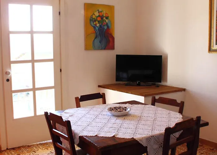 Re Piano Apartment *